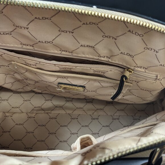 Aldo Cream Purse with removeable Crossbody Strap - Picture 3 of 4